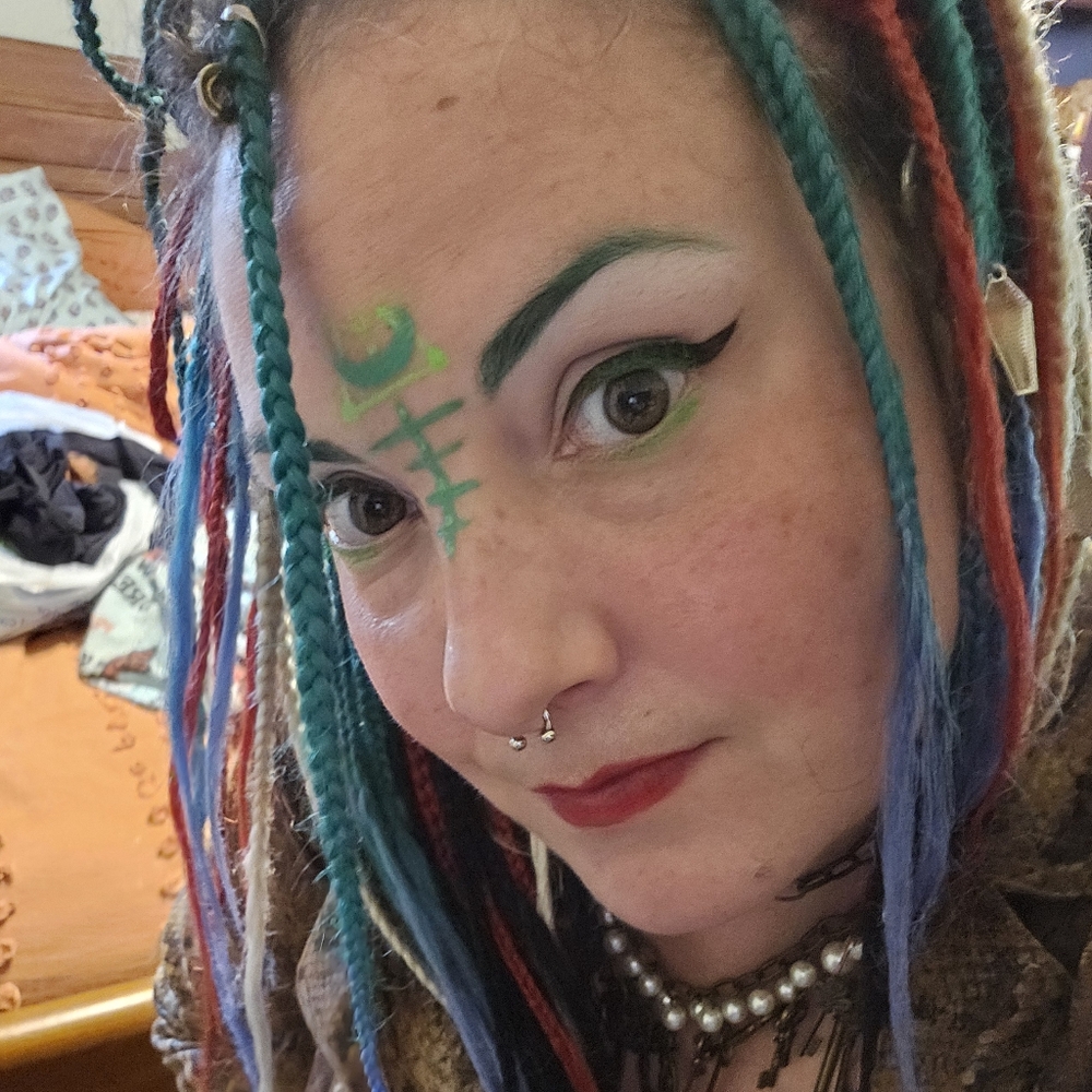 Meet your Posher, Christina